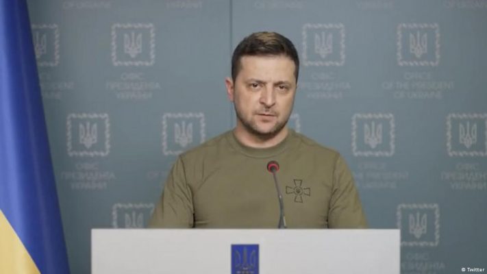 Zelensky-ukrainasve: Ne duhet të luftojmë!”