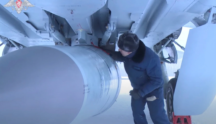 Rusia pretendon se ka përdorur raketa hipersonike në Ukrainë