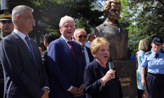 Albright, mike e shqiptarëve/ Roli i saj, vendimtar në luftën e Kosovës