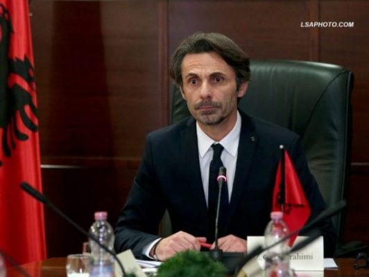 I mbaroi mandati/ KLP miraton zëvendësimin e Gent Ibrahimit