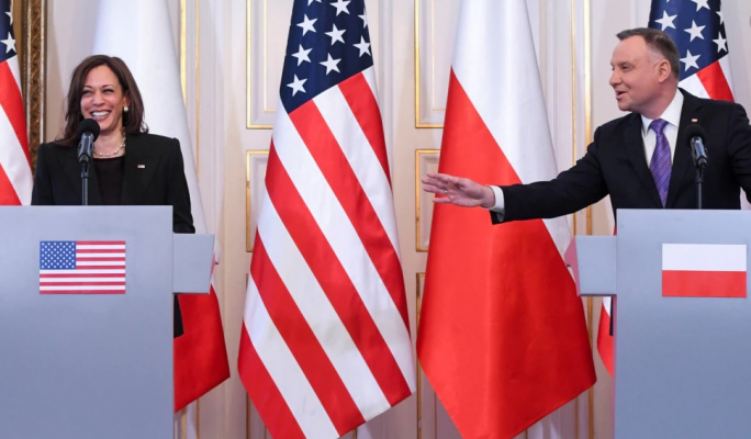 Kamala Harris thekson mbështetjen e Amerikës për krahun lindor të Natos