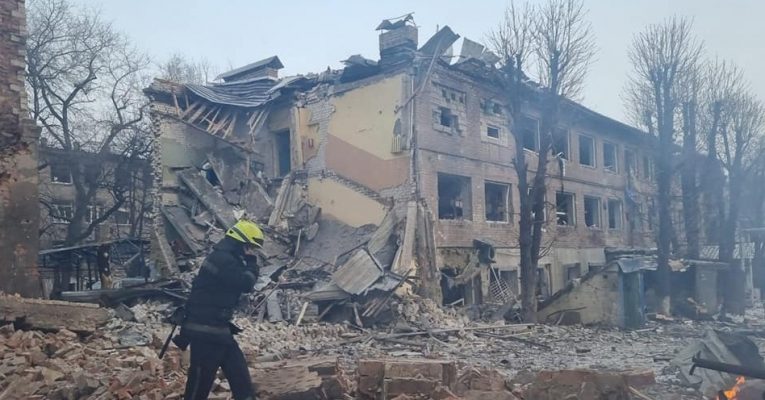 Rusët bombardojnë qytetet Lutsk dhe Dnipro, sulmohet kopshti i fëmijëve