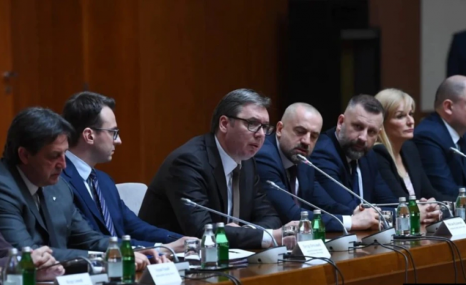 Vuçiç takohet me përfaqësuesit e serbëve nga Kosova