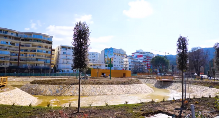 Rama publikon videon: MIRËMËNGJES me Kopshtin e rilindur Zoologjik të Tiranës