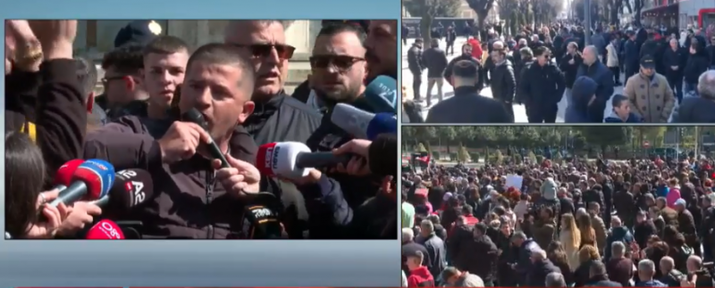 Personat me aftësi të kufizuara i bashkohen protestës/ I riu-Ramës: Ti nuk e ndjen krizën sepse e ke xhepin plot