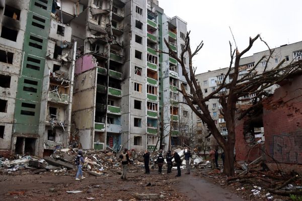 Alarm ajror në të gjithë Ukrainën, shpërthime në Kiev