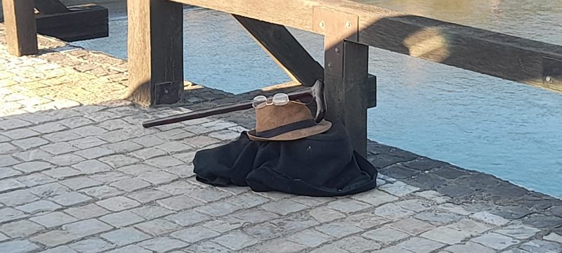E rëndë në Berat/ I moshuari hidhet nga ura, nxirret nga lumi trupi i pajetë