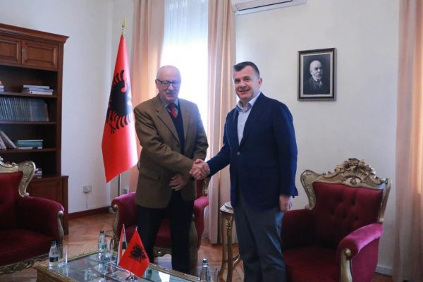Balla takon Ambasadorin e Hungarisë: Mbështesim procesin e negociatave dhe mbajtjen në Qershor të Tryezës së parë Ndërqeveritare Shqipëri-BE