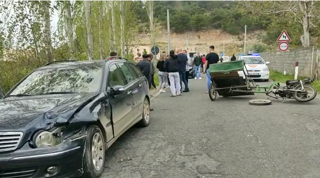 Aksident në rrugën e vjetër Lezhë-Laç, plagosen tre fëmijë