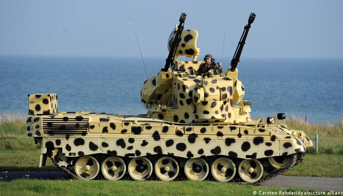 Gjermania do të furnizojë Ukrainën me tanke kundërajrore të tipit Leopard