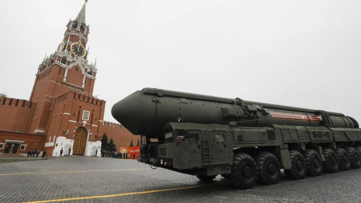 SHBA: Mos e nënvlerësoni kërcënimin bërthamor rus