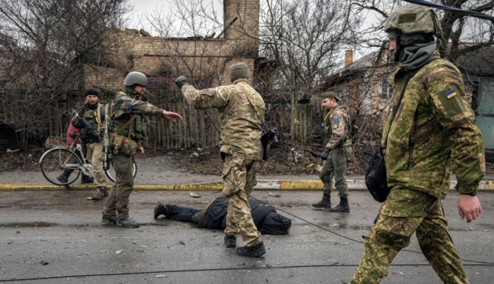“Human Rights Watch” akuzon forcat ushtarake ruse për krime lufte në Ukrainë