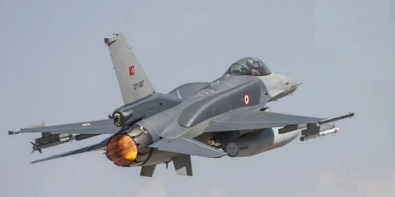 Turqia akuzon Greqinë për shkelje të hapësirës ajrore