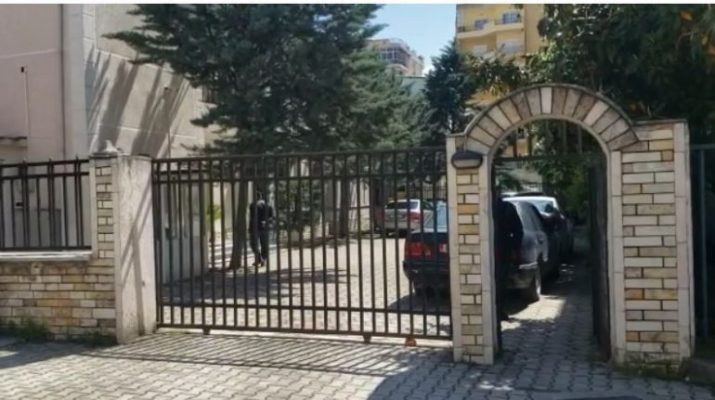 Vdekja e 3-vjeçares në Berat/ 2 vite shërbim prove për mjeken, prindërit kërkojnë burg