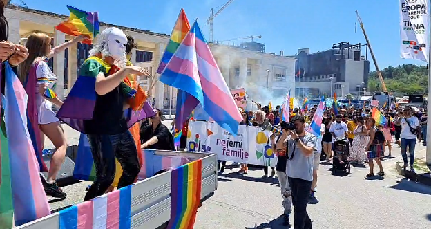 “Parada e Krenarisë”/ Komuniteti LGBTQI, zbret në rrugët e Tiranës
