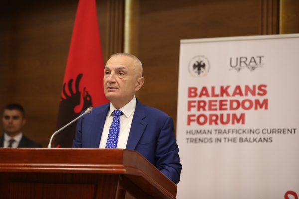 Forumi “Trafikimi i qenieve njerëzore në Ballkan”/ Meta: Situata ekonomike duhet të jetë prioritet