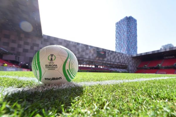 Publikohen formacionet zyrtare të finales Roma-Feyenoord