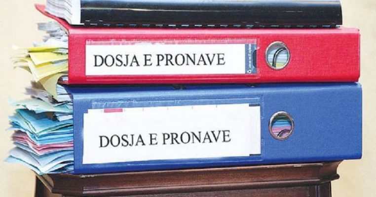 Skandal në Kadastrën e Tiranës/ Zhduken 515 faqe të regjistrave të pronave