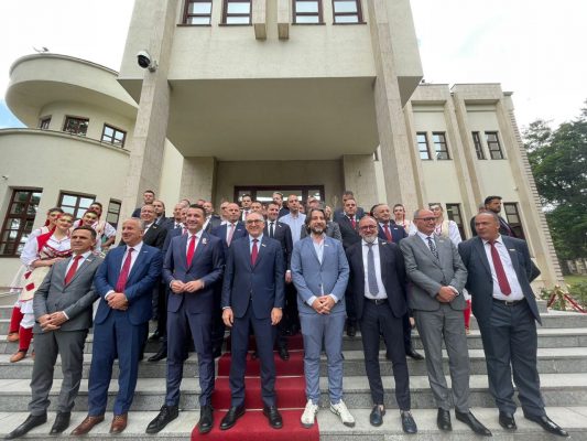 144-vjetori i Lidhjes së Prizrenit bën bashkë kryetarët e Komunave dhe Bashkive shqiptare, Veliaj: “Lidhja Modernet e Prizrenit, shkrirja e kufijve edhe rritja e bashkëpunimit”