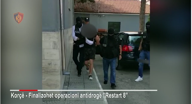 “Restart”/ Arrestohet anëtari i 20-të i grupit kriminal në Korçë, çfarë sekuestoi policia