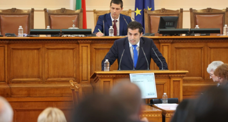 Parlamenti bullgar vendos sot mbi fatin e qeverisë së Petkovit
