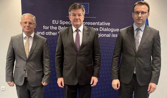 “Hap i madh përpara”/ Kosova dhe Serbia miratojnë marrëveshje për energjinë