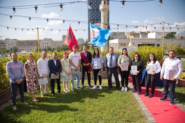 Talenti i Benfikës merr shtetësi shqiptare për të mbrojtur ngjyrat kuqezi, Veliaj: Jemi pjesë e një skuadre, për emancipim dhe progress