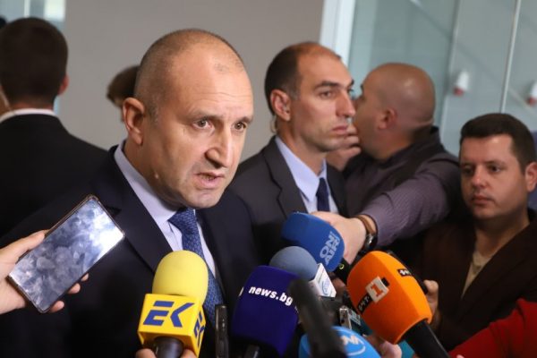 Presidenti bullgar: Zhbllokimi i rrugës evropiane të Maqedonisë së Veriut i takon qeverisë