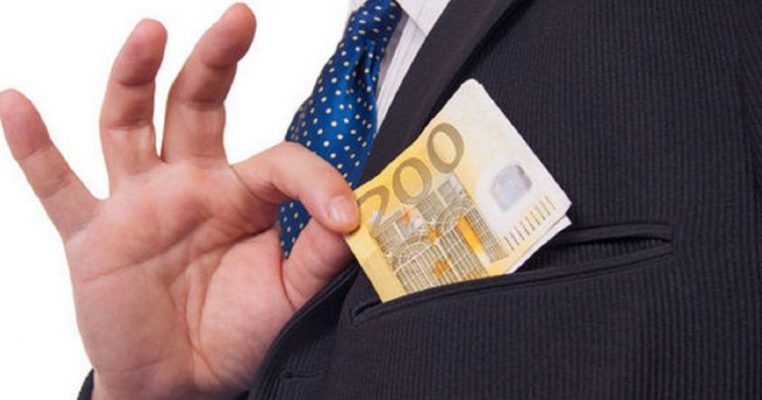 BE kundër amnistisë fiskale; rrezik për pastrimin e parave të krimit të organizuar