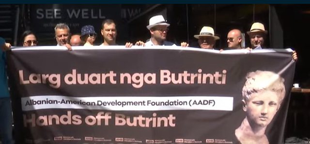 Aleanca për Mbrojtjen e Butrintit, protestë para Parlamentit