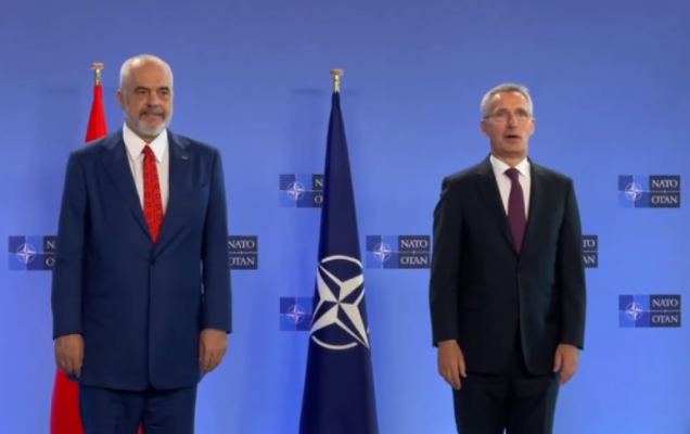 Rama konferencë me shefin e NATO-s/ Stoltenberg: Vlerësoj mbështetjen e Shqipërisë ndaj Ukrainës