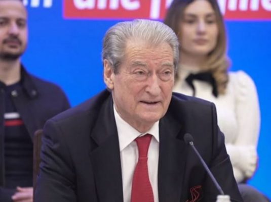 Berisha thirrje Diasporës: Jeni ndihmë shumë e madhe! Mos mungoni më 7 korrik!