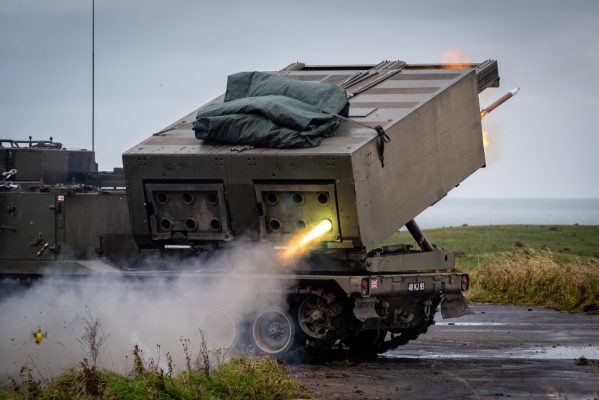 Ukraina do të marrë deri në 30 sisteme raketash dhuratë nga vendet perëndimore