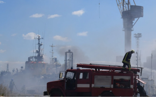 Ukraina vazhdon të zbatojë marrëveshjen e grurit pavarësisht sulmit rus në portin e Odesës