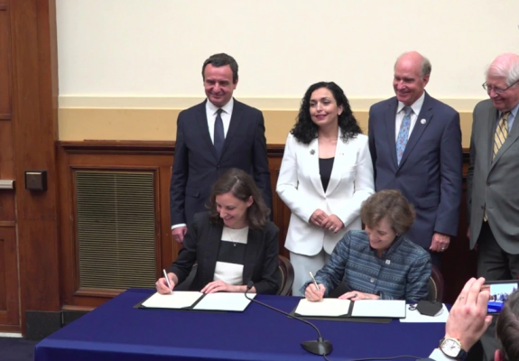 SHBA, Kosova nënshkrun marrëveshjen 236 milionë dollarëshe në fushën e energjisë