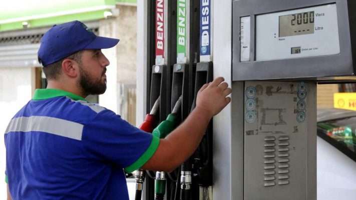 Nafta ulet sërish, bie lehtë edhe çmimi i benzinës
