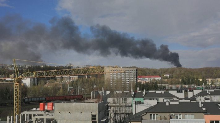 Raketat ruse vrasin 3 persona/ Sulmohet qyteti Dnipro në Ukrainën qendrore