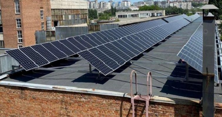 Rritet kërkesa për panele diellore; biznese e qytetarë interes për ta prodhuar vetë energjinë