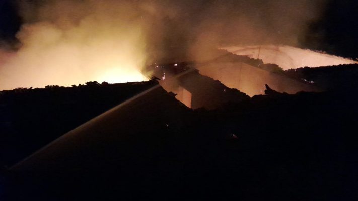 Shpërthen bombola e zjarrit në Gjirokastër/ Shkrumbohet banesa e Luan Hoxhës, dëme të shumta materiale
