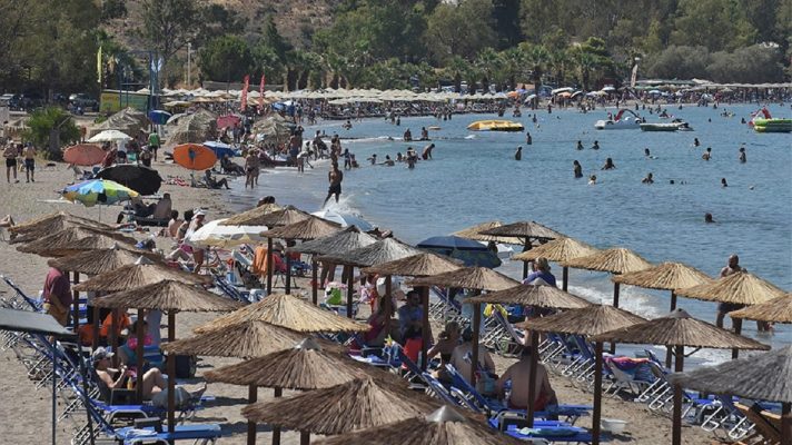 “Turizëm për të gjithë”, Greqia u jep 150 Euro qytetarëve për të bërë pushime