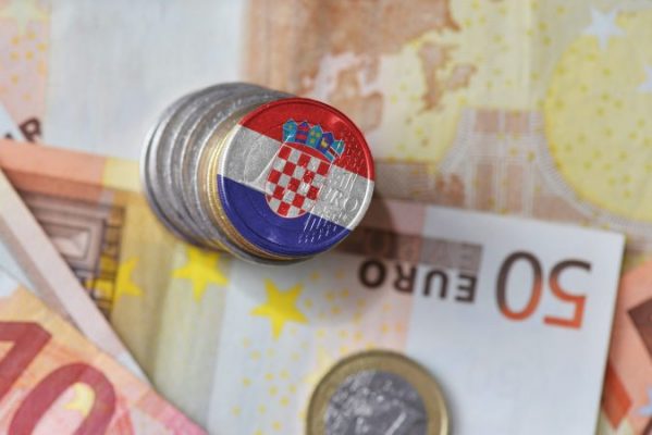 BE i hap dyert Kroacisë për në Eurozonë. Çfarë do të ndodhë nga janari i vitit të ardhshëm