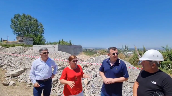 Balla inspekton punimet për rikonstruksionin e ujësjellësit në Roskovec: I shërben mbi 3000 banorëve