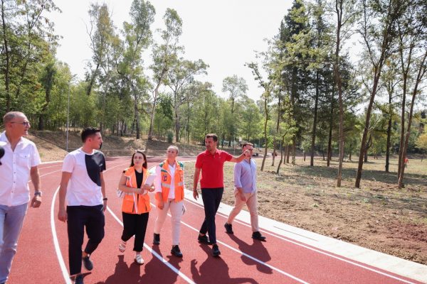 Veliaj: Hapim garën për transformimin e Pallatit të Sportit “Asllan Rusi” dhe stadiumit “Selman Stermasi”