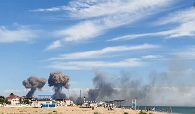 Vritet një person pas shpërthimit në aeroportin ushtarak të Krimesë