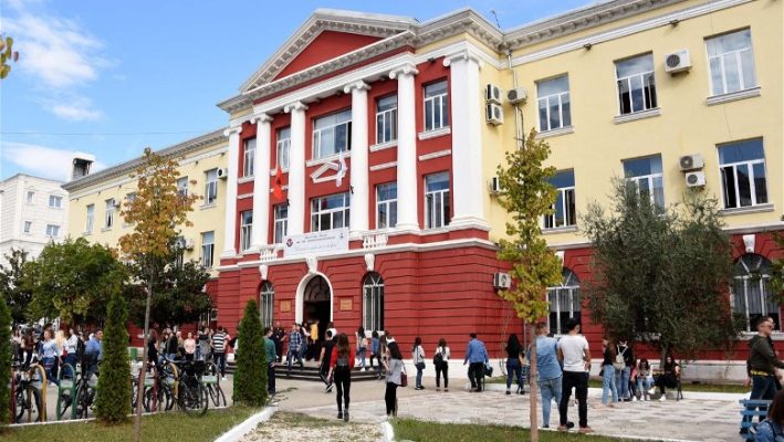 Universiteti i Tiranës jep njoftimin, ja kur nis viti i ri akademik