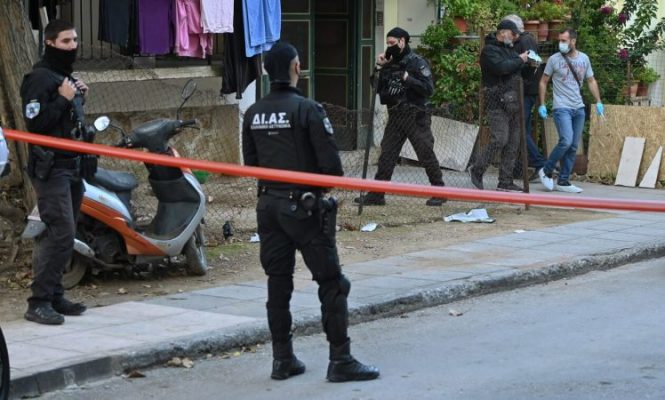 Vrasje makabre në Greqi/ Shqiptari vret me thikë bashkëshorten 41-vjeç, kishin tre fëmijë bashkë (Detaje)