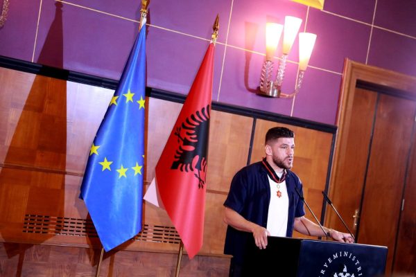 “Në Britani më mashtruan”/ Marku rrëfen vuajtjet: Nuk e kam hedhur kurrë poshtë flamurin kuqezi