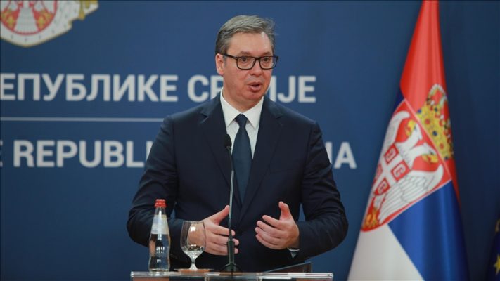 Vuçiç: Shpresoj për një marrëveshje për dokumentet dhe targat e makinave para një shtatorit