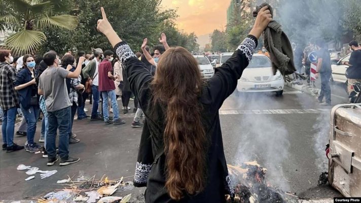 Zgjerohen protestat anti-qeveritare në Iran