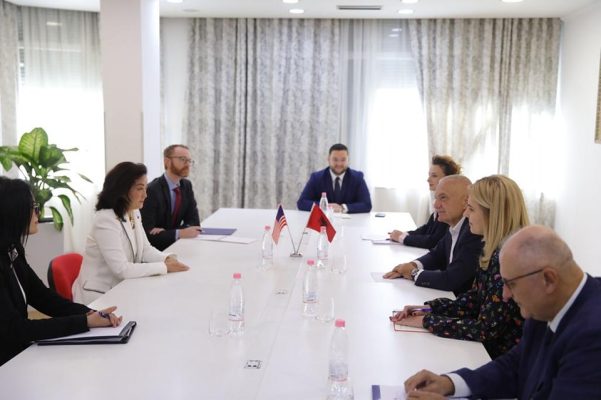 Meta takohet me Yuri Kim: Ishte kënaqësi, intensifikim të partneritetit strategjik Shqipëri-SHBA